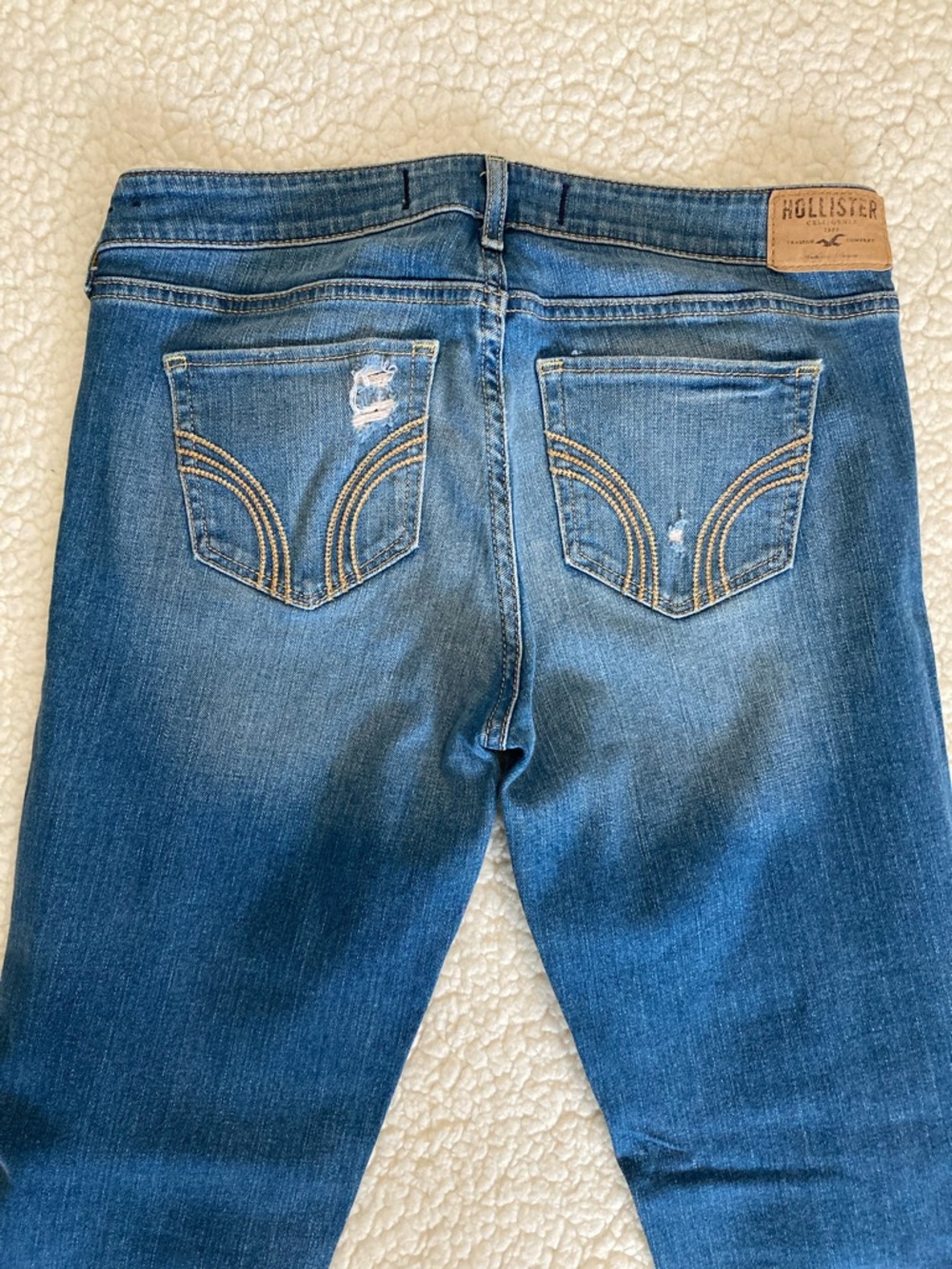 HOLLISTER JEANS 9R LIKE NEW - Picture 4 of 8